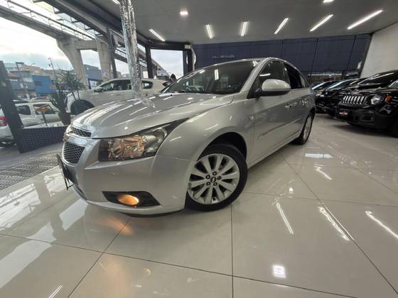 CHEVROLET CRUZE 1.8 LTZ 16V FLEX 4P AUTOMÁTICO CHEVROLET CRUZE 1.8 LTZ 16V FLEX 4P AUTOMÁTICO